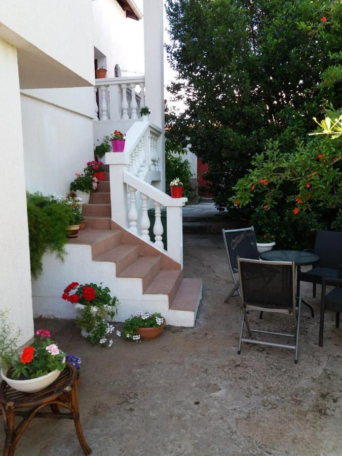 Apartman Sunce Raslina Exteriör bild