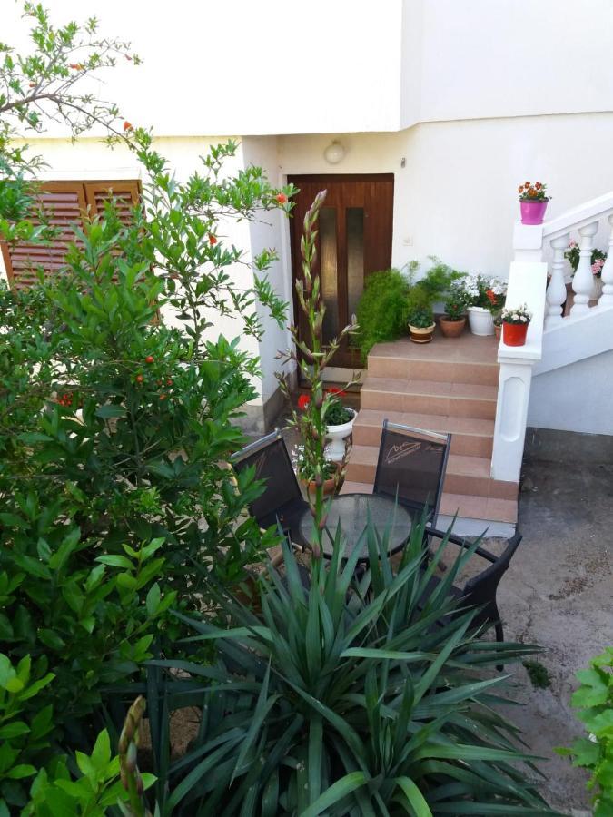 Apartman Sunce Raslina Exteriör bild