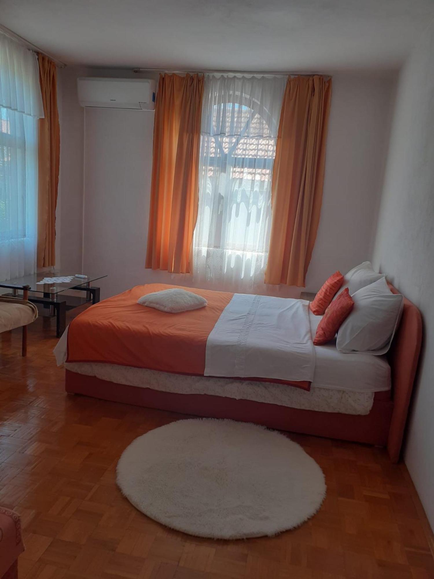 Apartman Sunce Raslina Exteriör bild