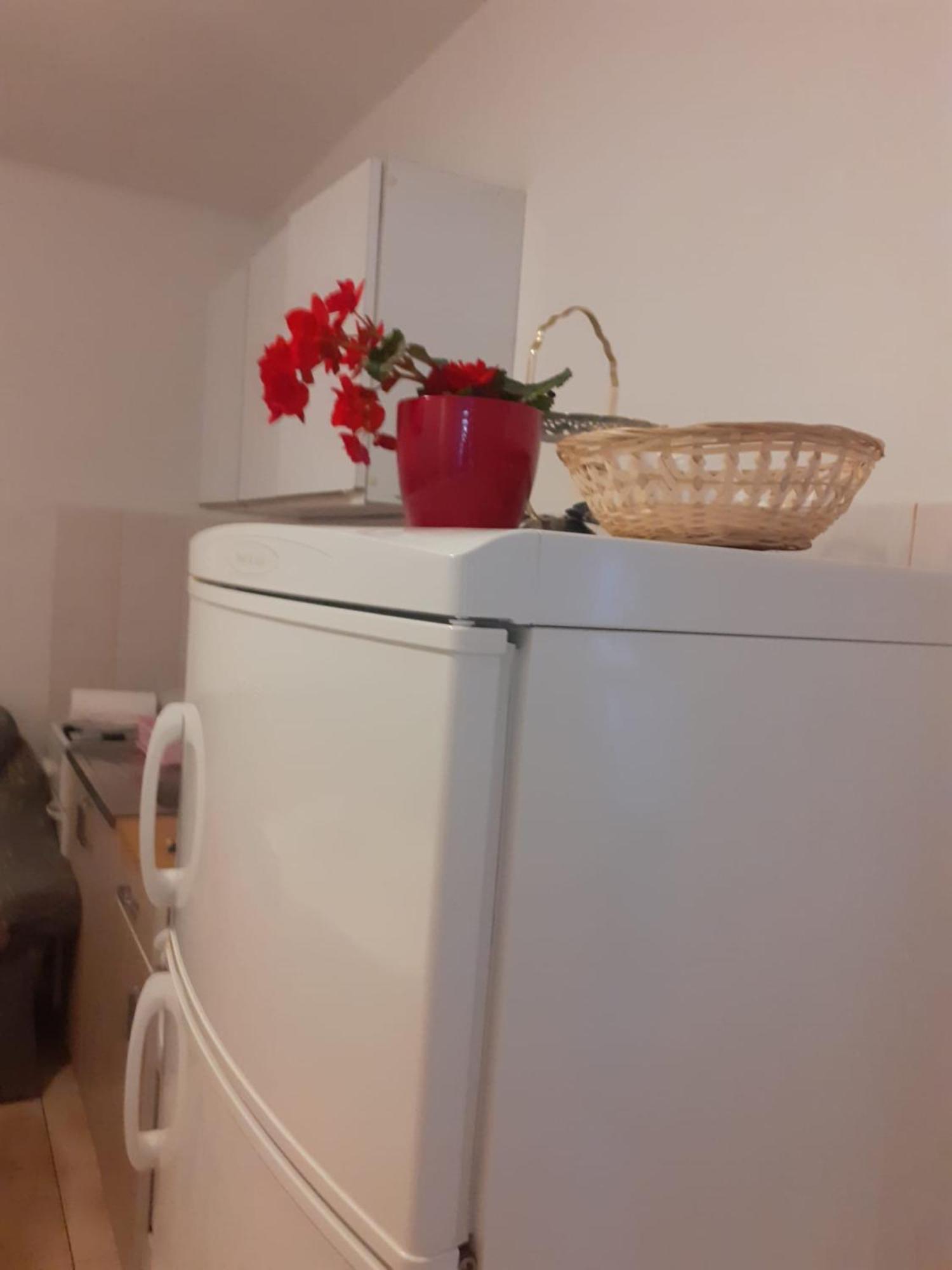 Apartman Sunce Raslina Exteriör bild